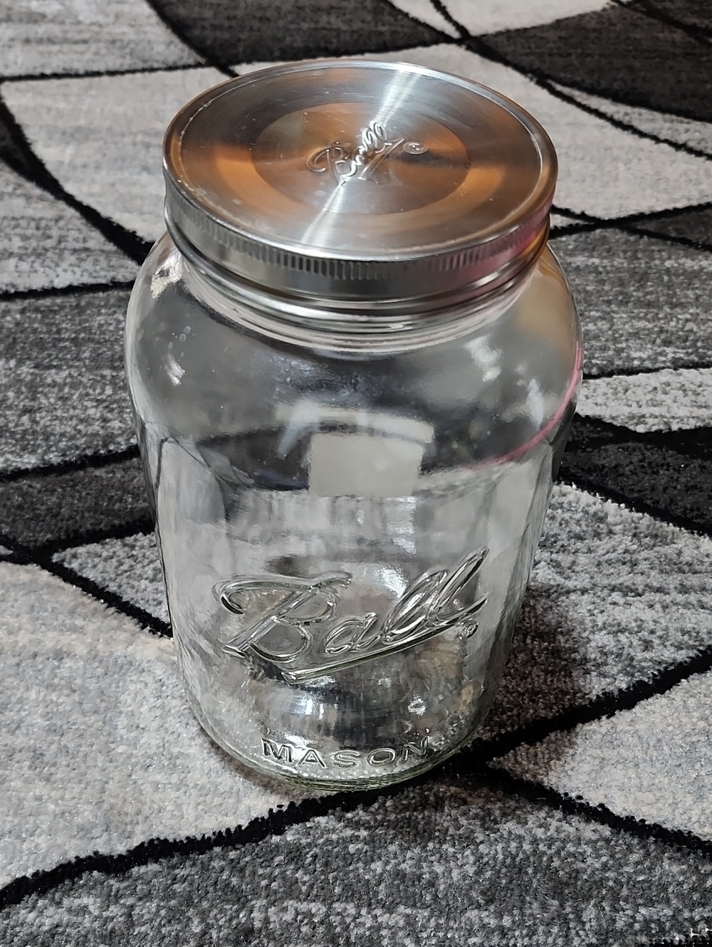 BALL EMBOSSED DECORATIVE GALLON DISPLAY STORGE MASON JAR & STAINLESS STEEL LID